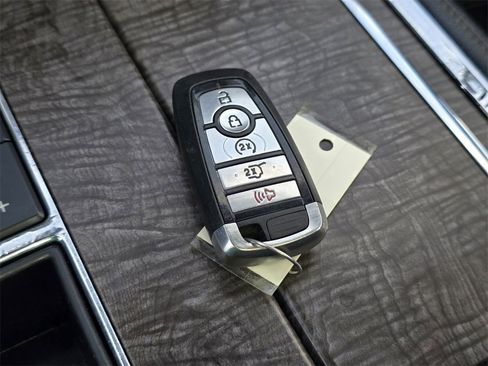 Used 2018 Ford Expedition Limited w/ Equipment Group 301A image 39