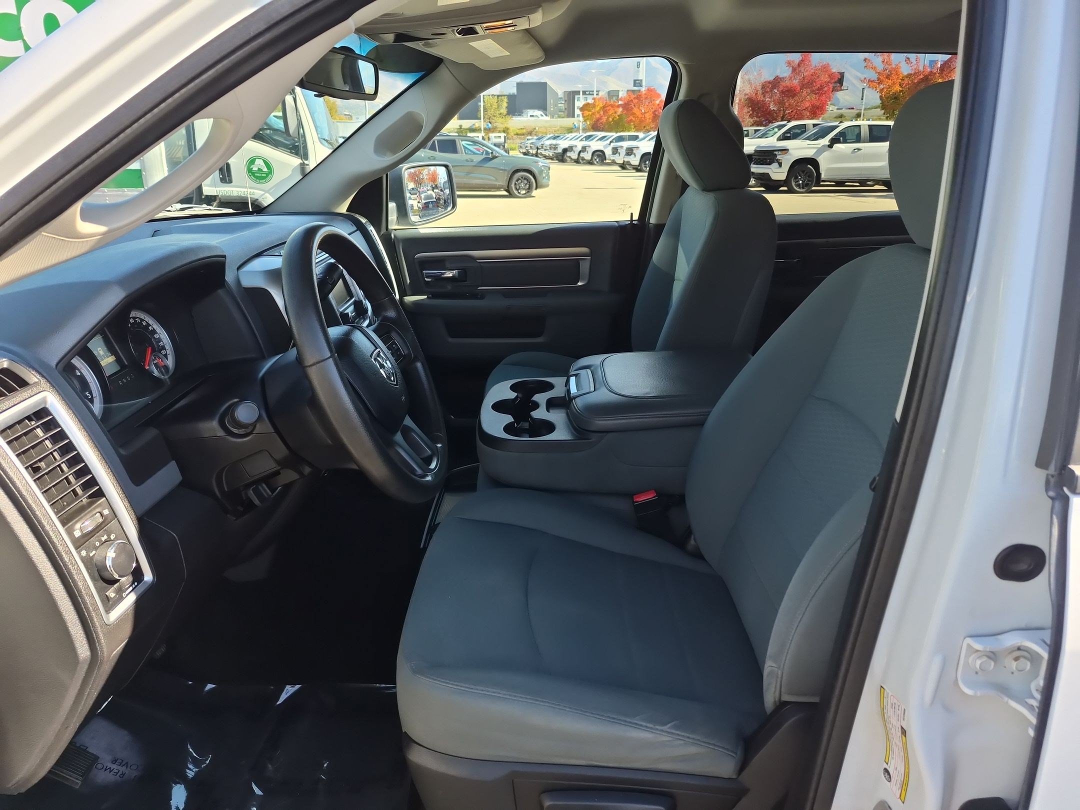 Used 2014 RAM 2500 SLT AWD/4WD image 21