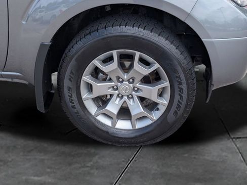 Used 2020 Nissan Frontier SV AWD/4WD image 11
