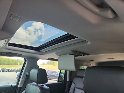 Used 2019 Chevrolet Tahoe Premier image 37