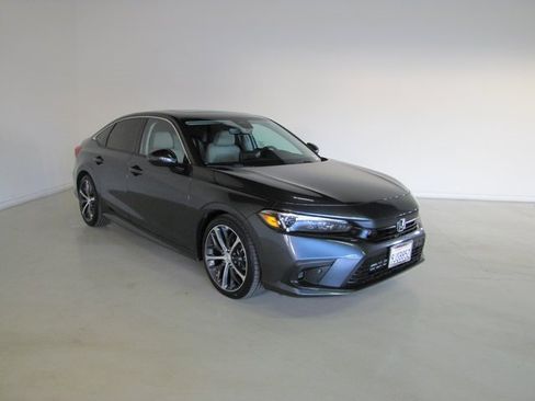 Certified 2024 Honda Civic Touring image 3