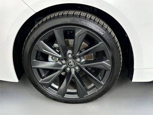 Used 2024 Toyota Corolla SE image 29