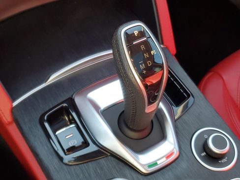 Used 2021 Alfa Romeo Stelvio Sprint w/ Nero Edizione RWD image 33