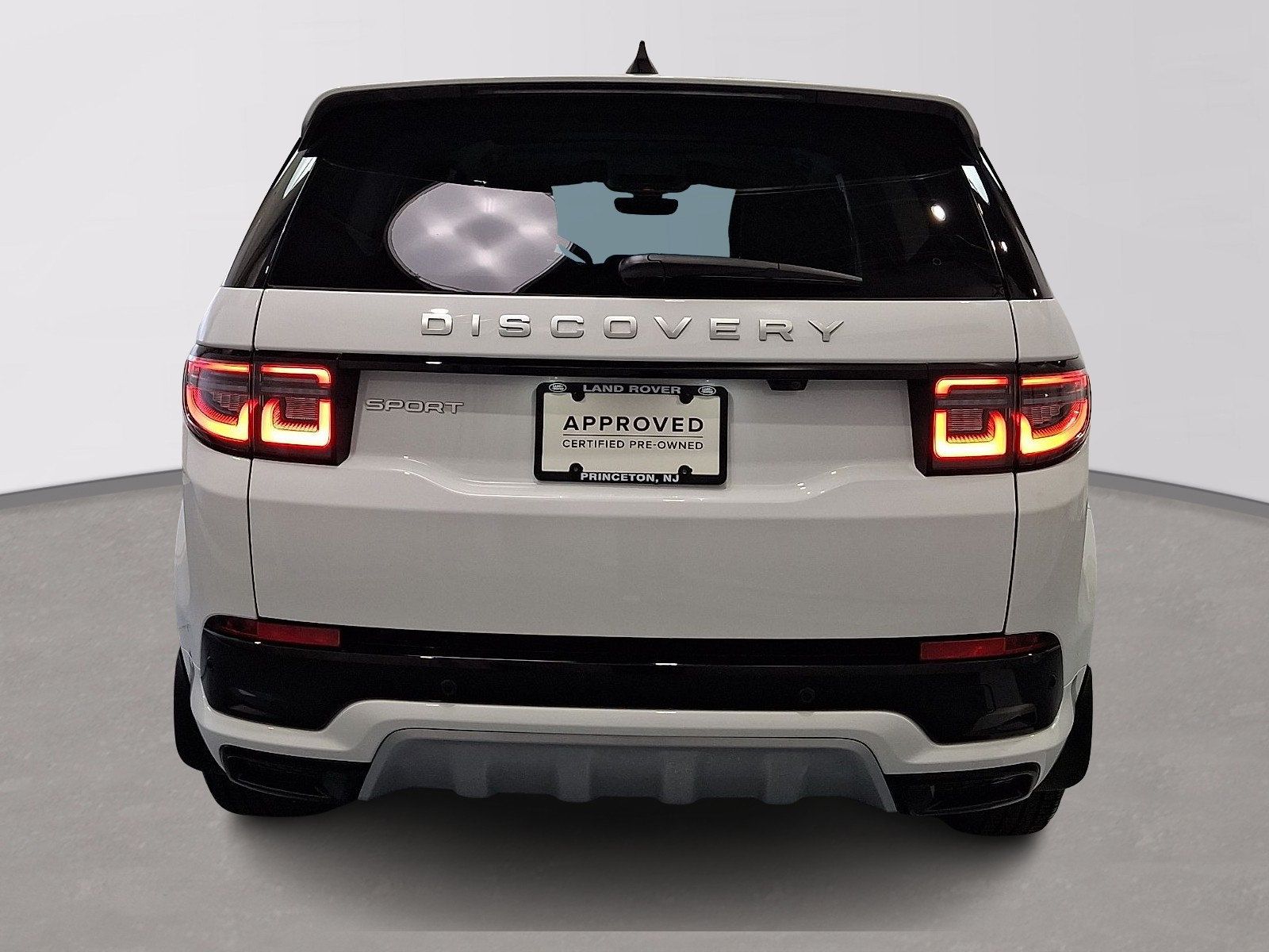 Certified 2025 Land Rover Discovery Sport S AWD/4WD image 5