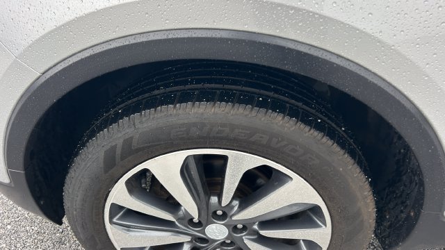 Certified 2019 Buick Encore Essence AWD/4WD image 33