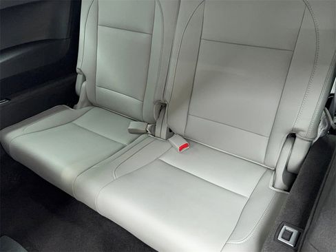 Used 2020 Acura MDX FWD image 43