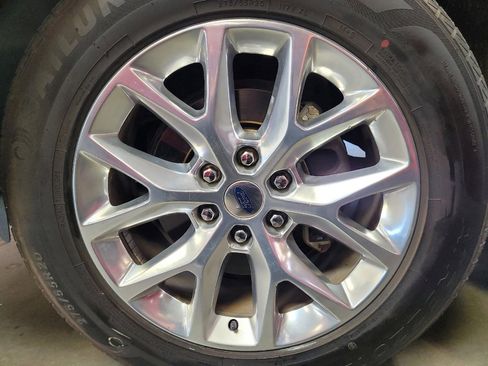 Used 2016 Ford Expedition Limited RWD image 31