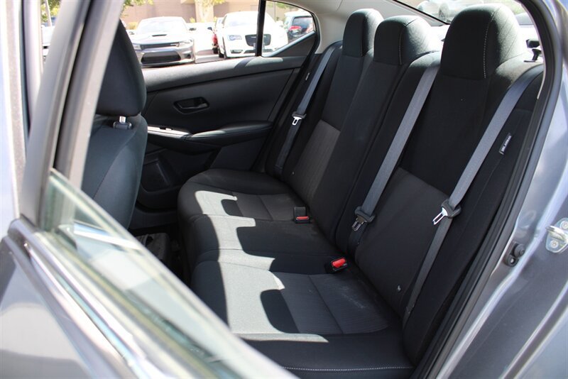 Used 2024 Nissan Sentra SV FWD image 22