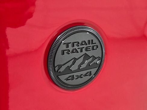 Used 2025 Jeep Wrangler Unlimited Sport AWD/4WD image 17