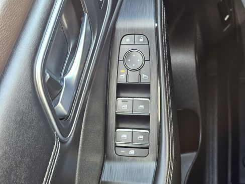 Used 2023 Nissan Rogue Platinum w/ Platinum Premium Package image 20