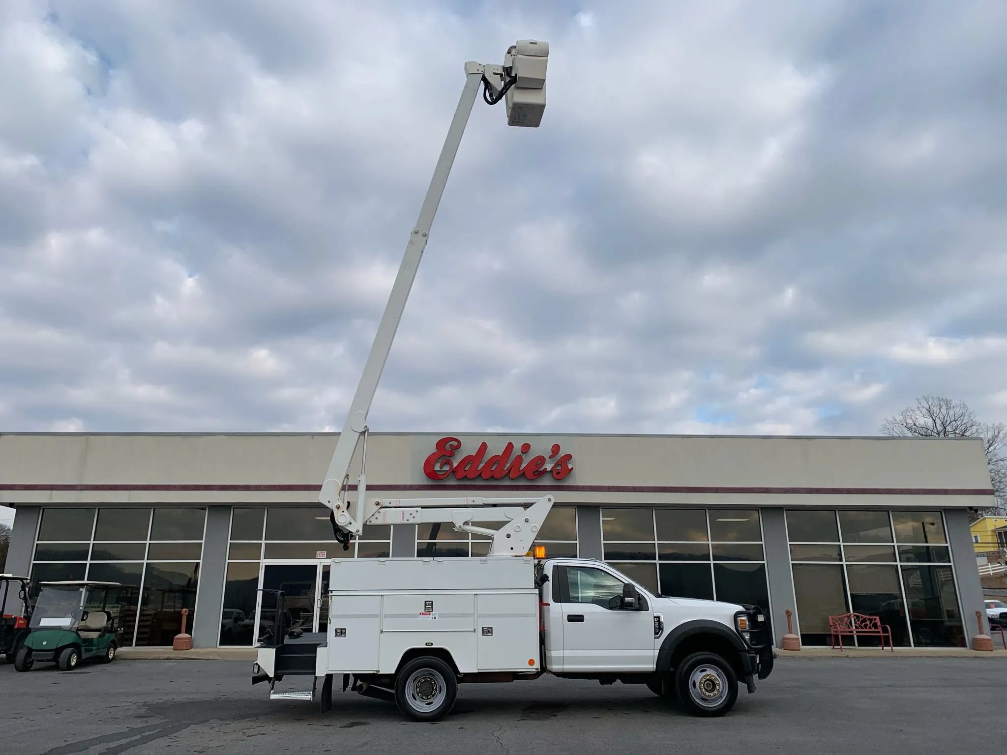 Used 2020 Ford F550 4x4 Regular Cab Super Duty w/ Power Equipment Group image 45