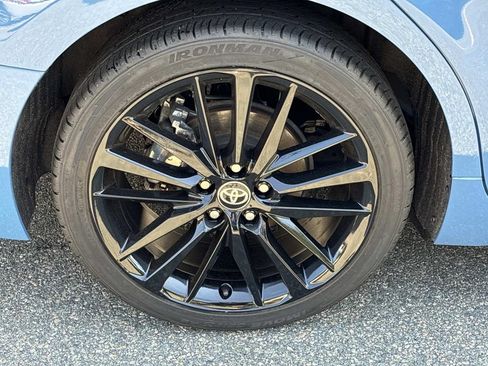 Used 2024 Toyota Camry XSE FWD image 10