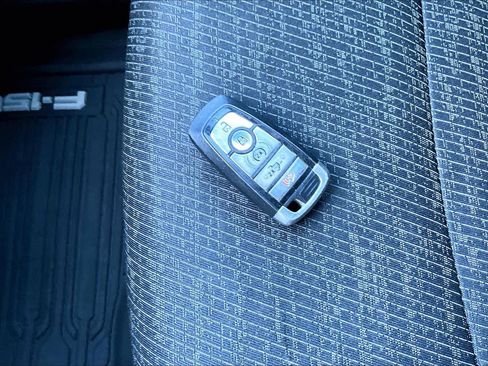 Used 2022 Ford F150 XLT w/ Equipment Group 302A High image 15