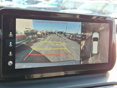 Certified 2023 Hyundai Santa Fe Limited image 17