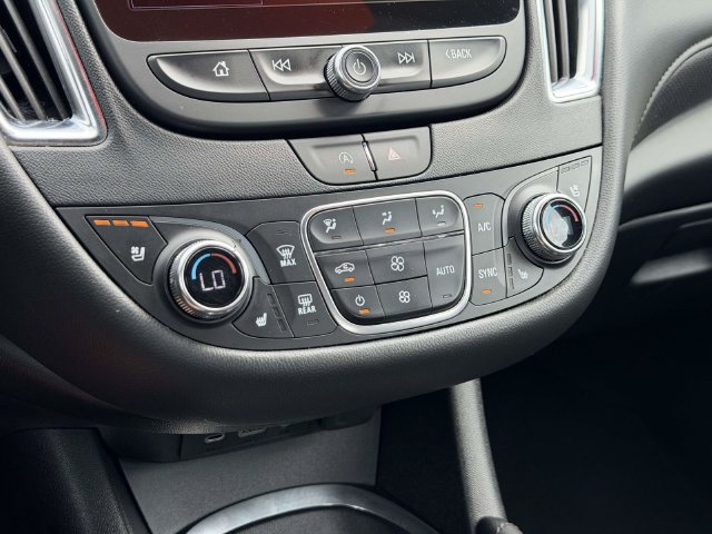 Used 2024 Chevrolet Malibu LT FWD image 21