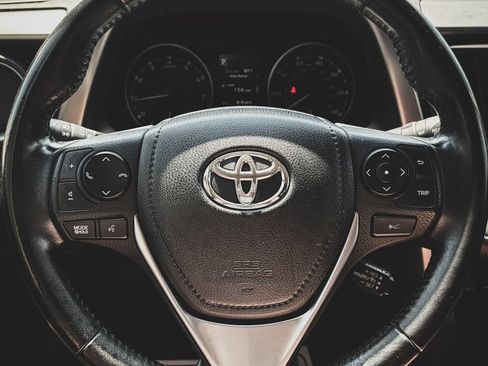 Used 2018 Toyota RAV4 XLE w/ Plus Extra Value Package AWD/4WD image 9