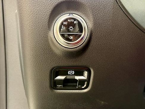 New 2026 Mercedes-Benz CLE 300 4MATIC Coupe image 23