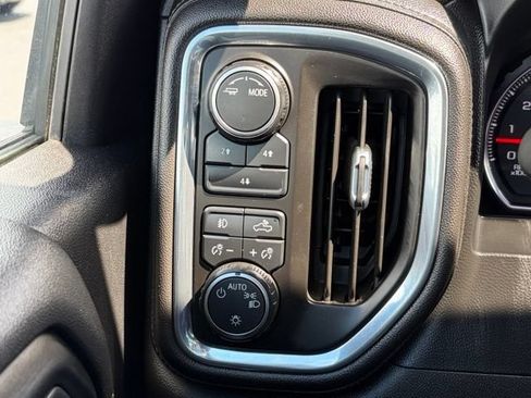 Used 2021 Chevrolet Silverado 2500 LT AWD/4WD image 19