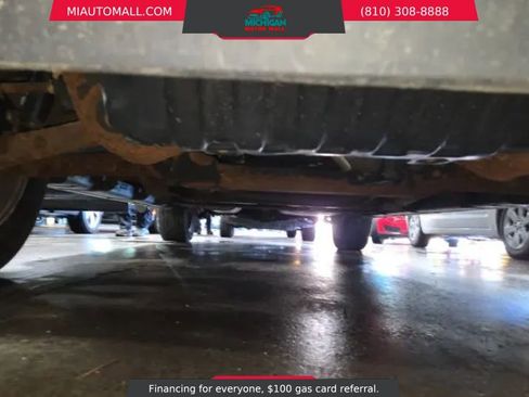 Used 2011 Chevrolet Suburban LTZ AWD/4WD image 27