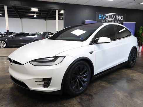Used 2020 Tesla Model X Long Range AWD/4WD image 5