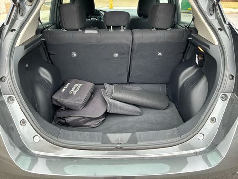 Used 2024 Nissan Leaf S FWD image 22