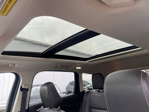 Used 2018 Ford Escape Titanium w/ Ford Safe & Smart Package image 14