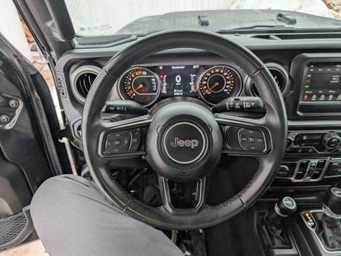 Used 2021 Jeep Wrangler Unlimited Sport image 11