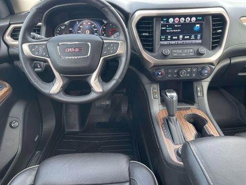 Used 2017 GMC Acadia Denali w/ Technology Package image 13