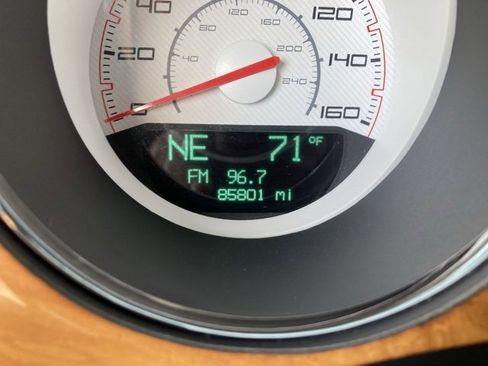 Used 2014 Dodge Challenger R/T image 15