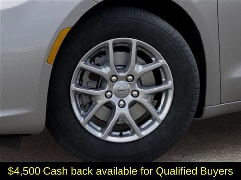 New 2026 Chrysler Pacifica Select image 10