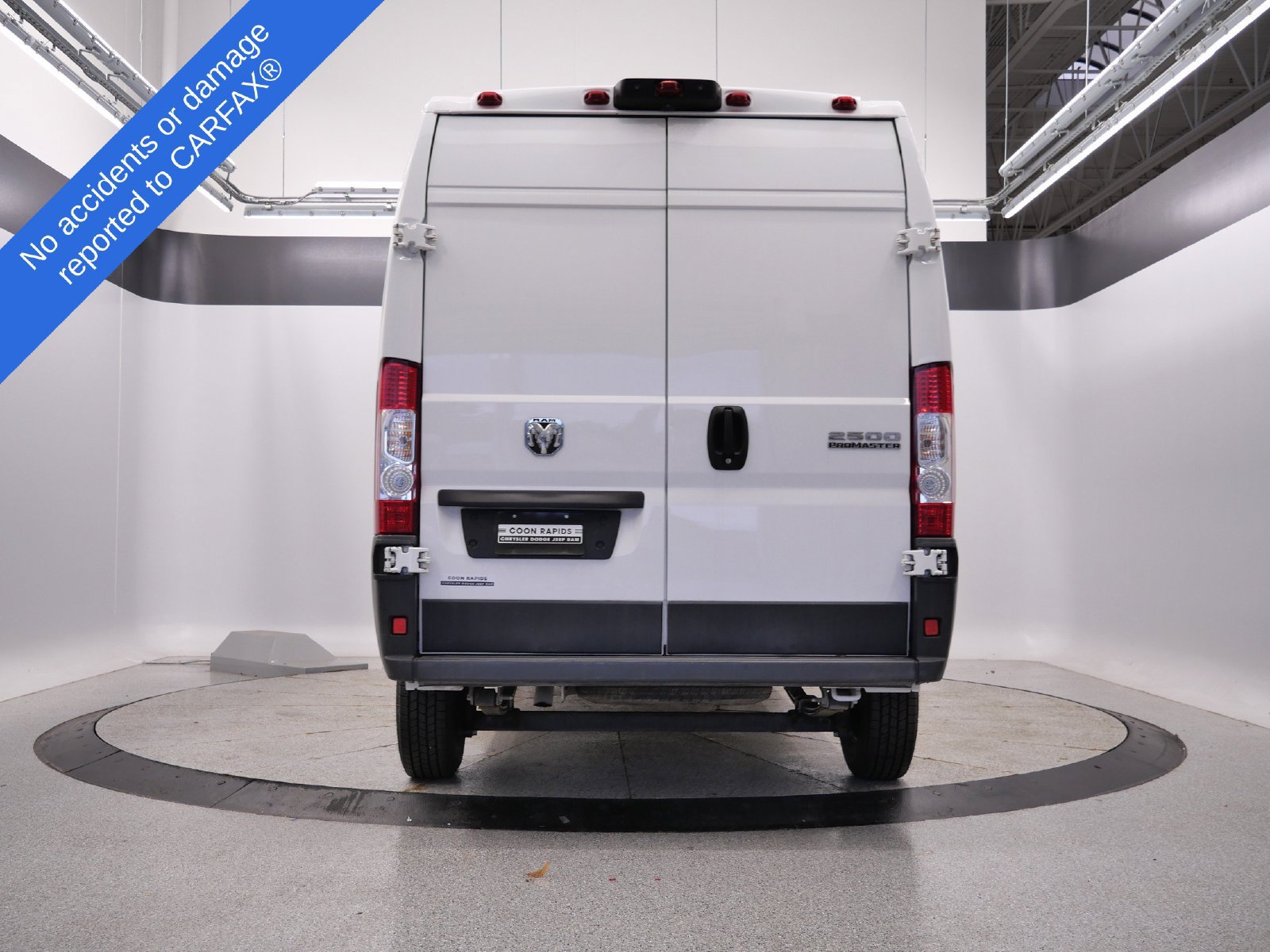 Used 2023 RAM ProMaster 2500 FWD image 4