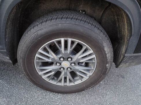Used 2024 Chevrolet Traverse LS AWD/4WD image 7