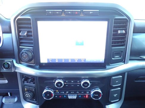 Certified 2022 Ford F150 Lariat w/ Equipment Group 502A High image 24