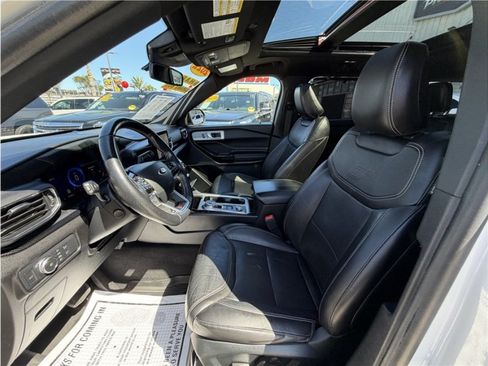 Used 2022 Ford Explorer ST w/ Equipment Group 401A AWD/4WD image 18