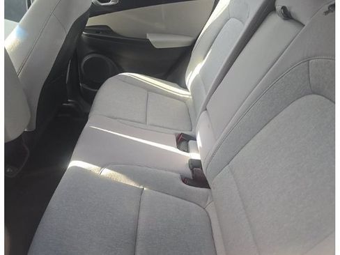 Used 2023 Hyundai Kona SEL FWD image 6