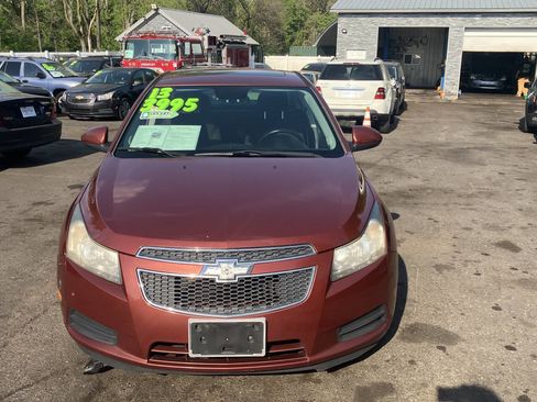 Used 2013 Chevrolet Cruze LT w/ All-Star Edition FWD image 4