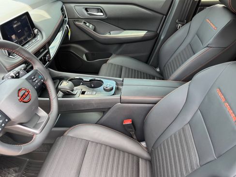 New 2026 Nissan Rogue SV AWD/4WD image 17