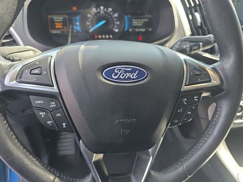 Used 2022 Ford Edge SEL AWD/4WD image 13