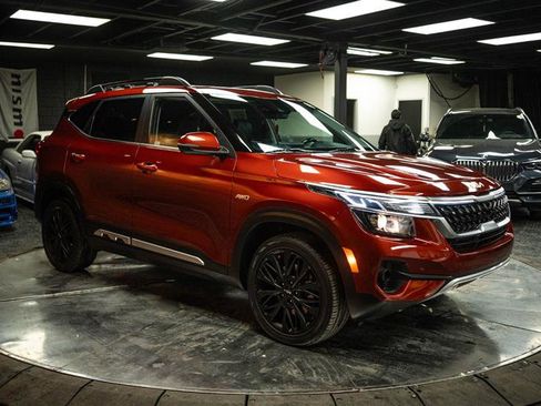 Used 2023 Kia Seltos Nightfall Edition image 5