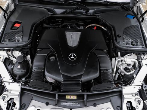 Used 2018 Mercedes-Benz E 400 Coupe image 38