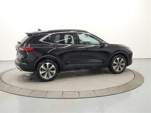 Used 2025 Ford Escape Platinum image 7