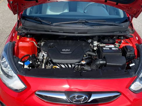 Used 2013 Hyundai Accent GS FWD image 28