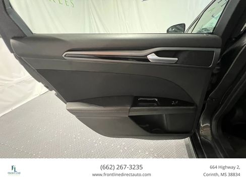 Used 2016 Ford Fusion SE FWD image 21