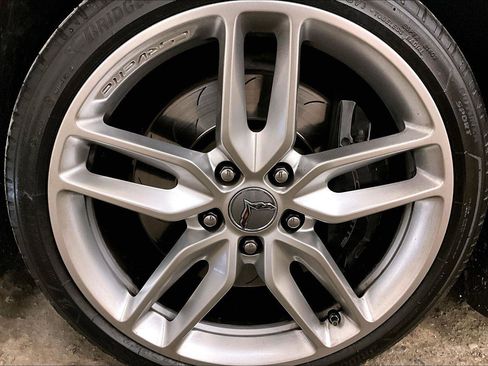 Used 2015 Chevrolet Corvette Stingray Coupe w/ 3LT Preferred Equipment Group image 8