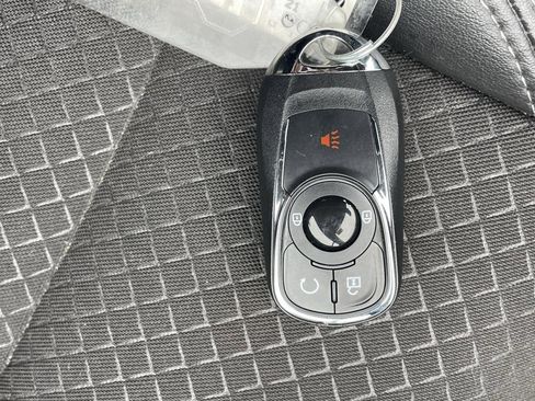 Certified 2021 Buick Encore Preferred image 27