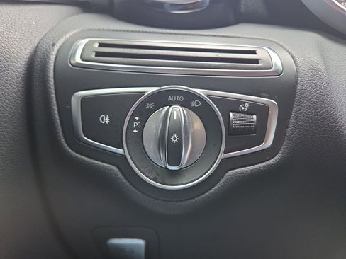 Used 2018 Mercedes-Benz C 300 Sedan image 34