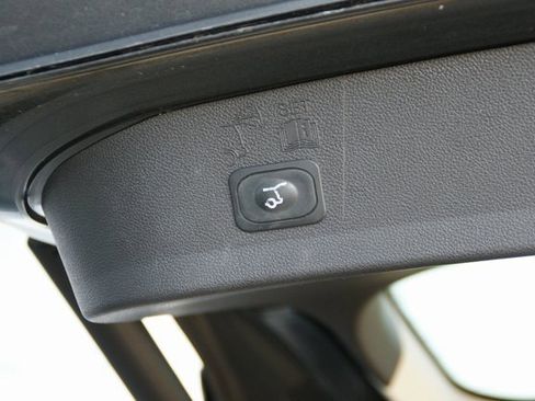 Used 2018 Ford Escape SEL image 28