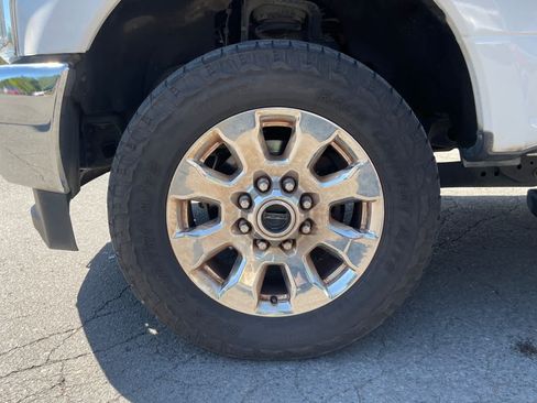 Used 2017 Ford F250 Lariat w/ Chrome Package AWD/4WD image 15