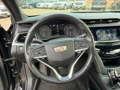 Used 2020 Cadillac XT6 Premium Luxury AWD/4WD image 14
