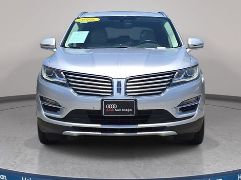 Used 2016 Lincoln MKC Select w/ Select Plus Package FWD image 3